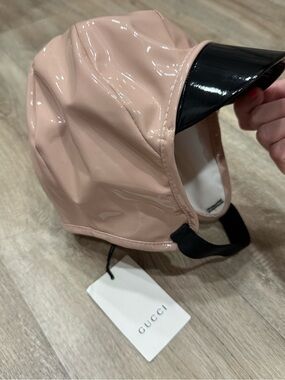 Gucci kids Patent Leather brim Cap / kids hat in size L